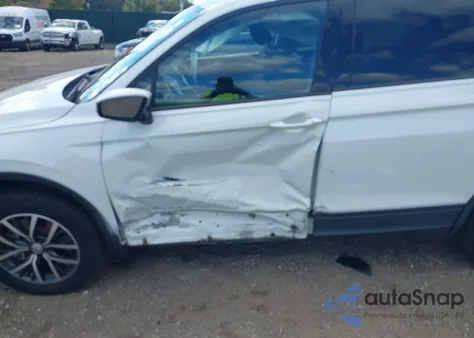 2021 Volkswagen Tiguan 2.0T S z USA, uszkodzony, nr VIN 3VV0B7AX2MM059621